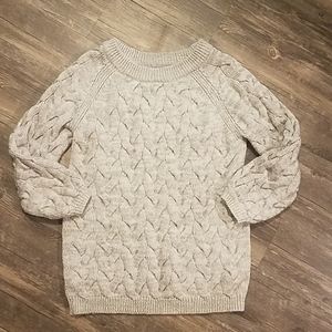 Women's chunky light grey sweater